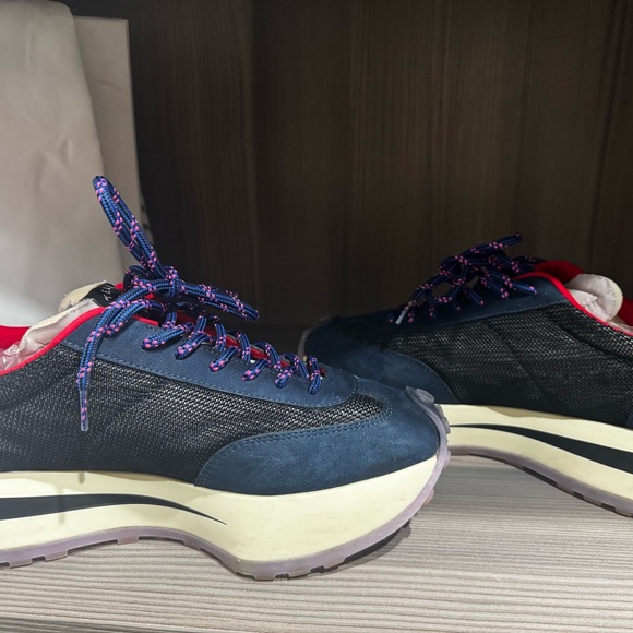 Stella McCartney Sneakers- Made in Italy - Picture 9 of 17